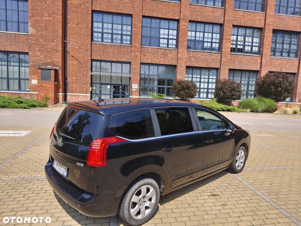 Peugeot 5008 - 4
