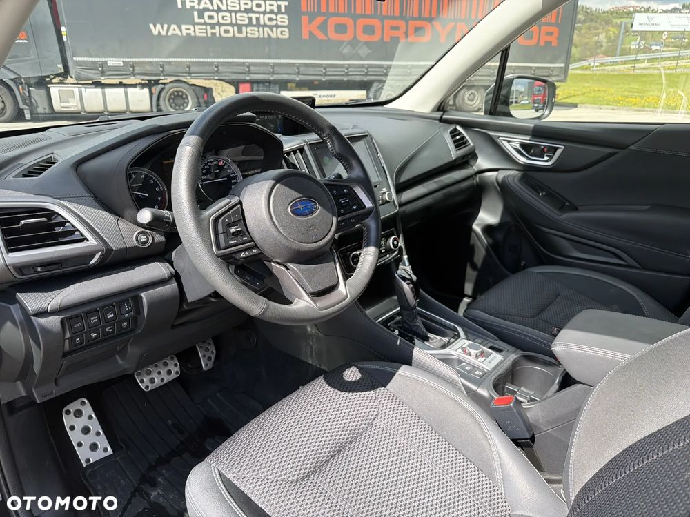 Subaru Forester 2.0i-L Platinum (EyeSight) Lineartronic - 10