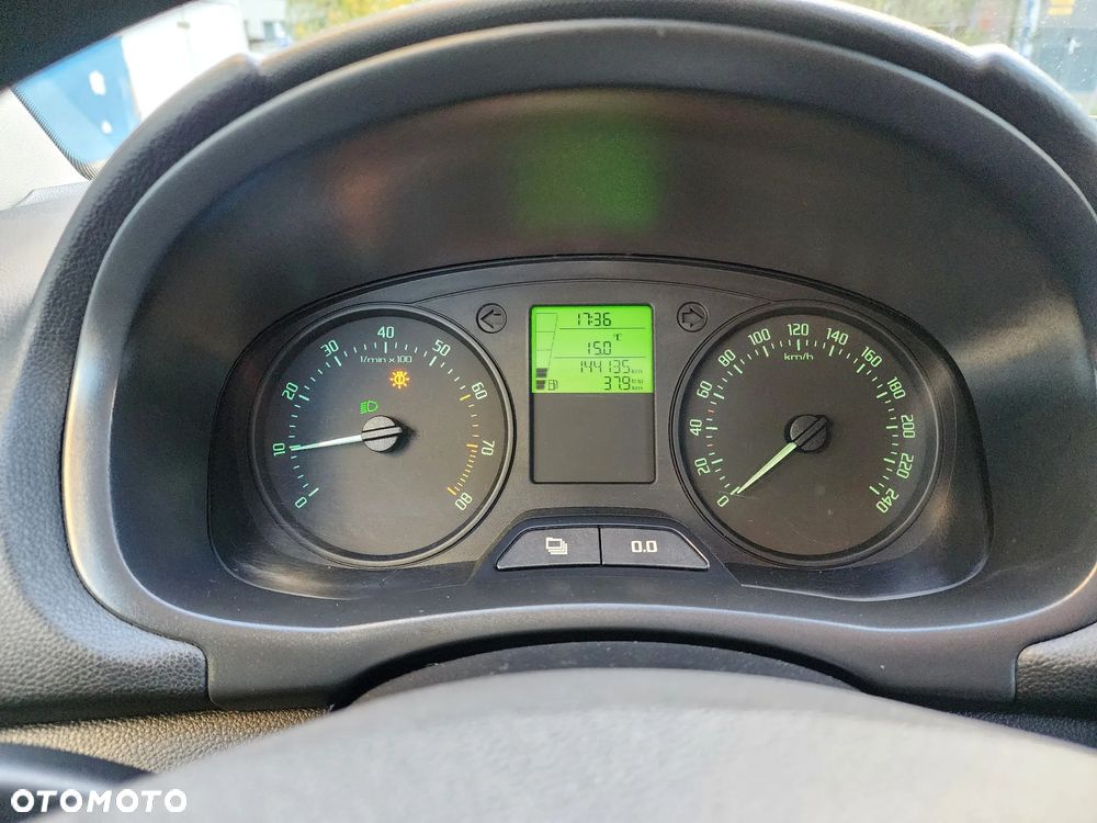 Skoda Fabia 1.2 HTP COOL EDITION - 16