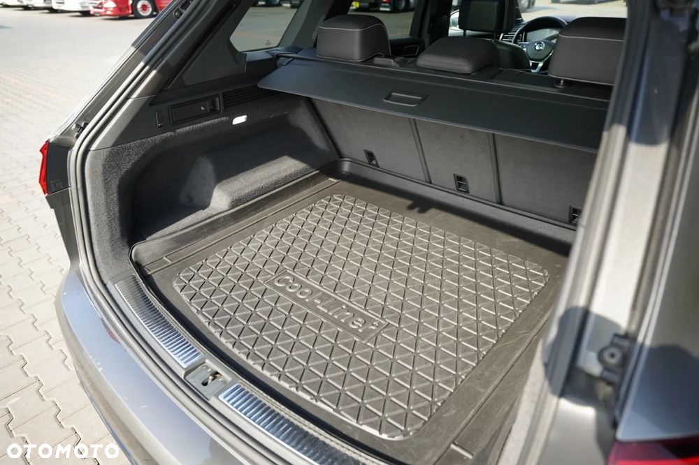 Volkswagen Touareg 3.0 V6 TDI SCR 4Mot R-Line - 37