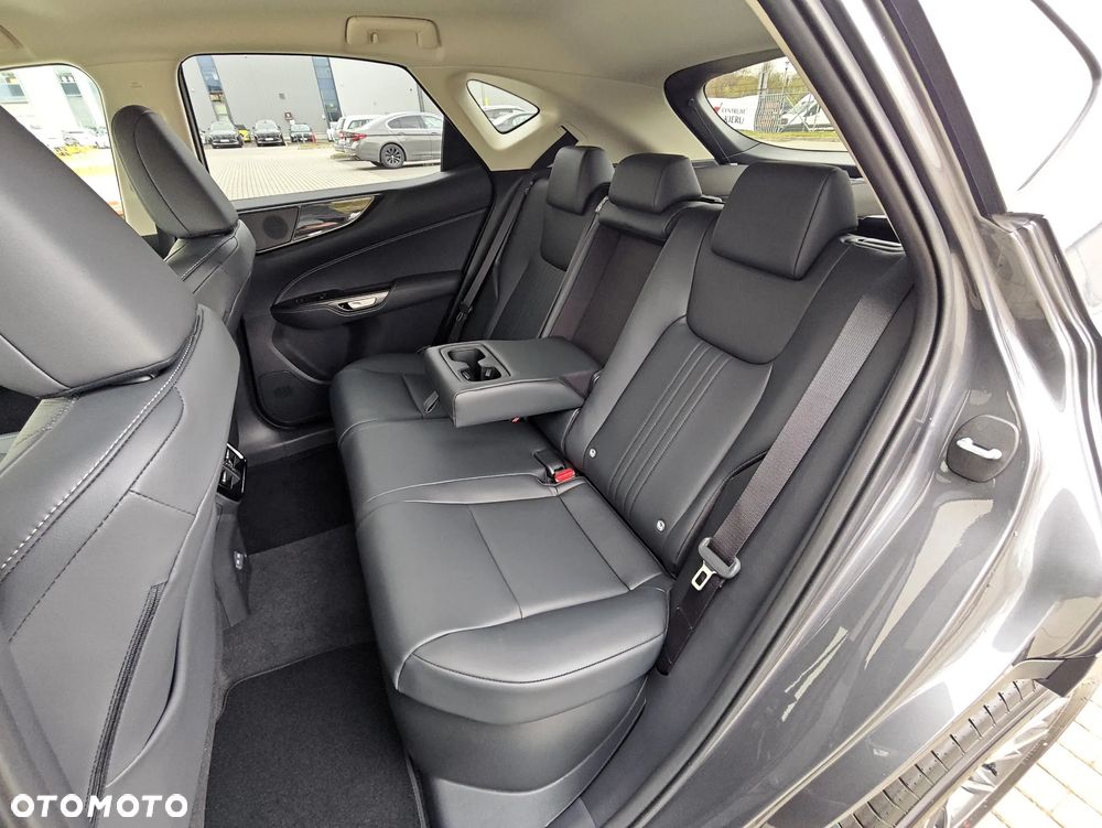 Lexus NX 350h Prestige AWD - 13