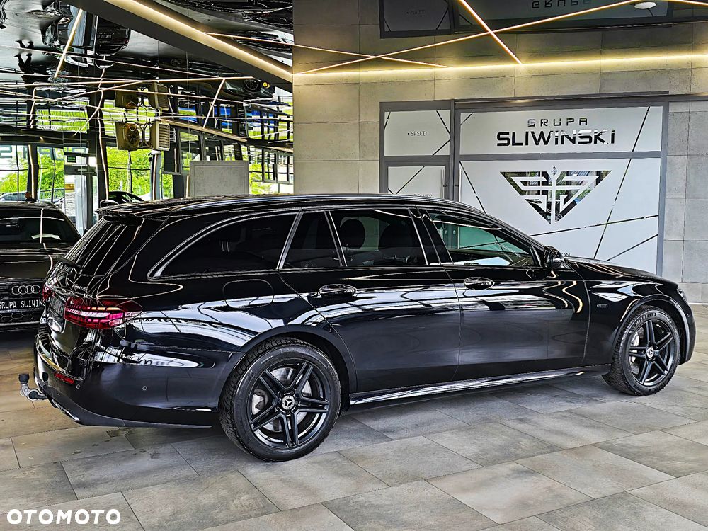 Mercedes-Benz Klasa E 300 de 4Matic 9G-TRONIC AMG Line - 9