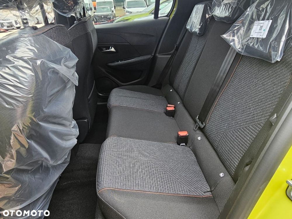 Peugeot 208 - 9