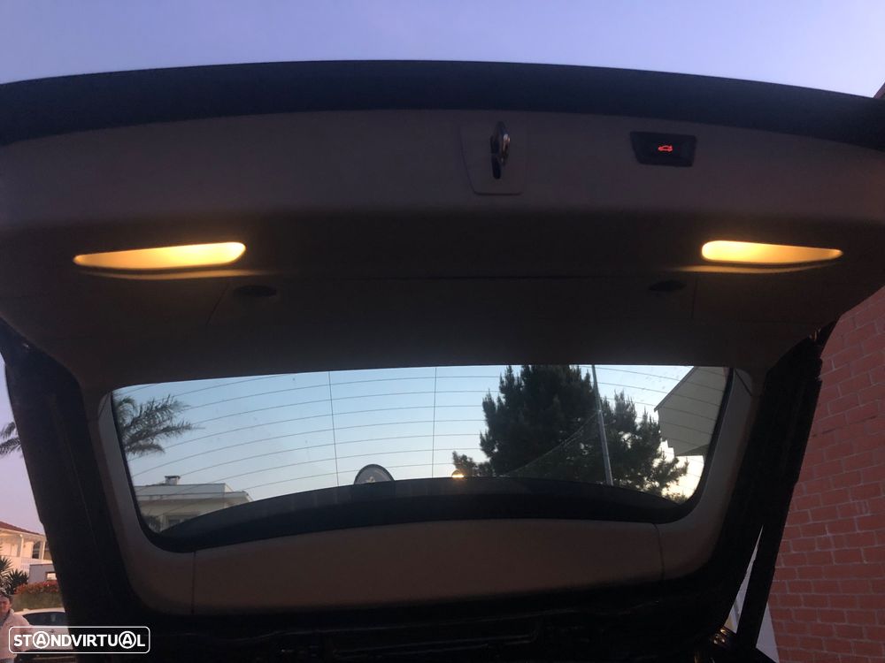 BMW 320 d Touring Aut. Efficient Dynamics Edition Sport Line - 25