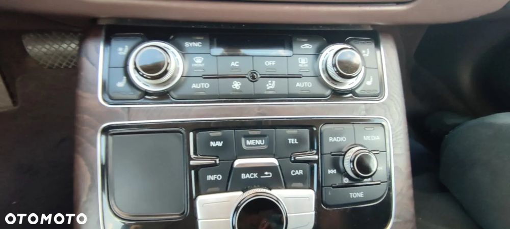 Audi A8 - 9