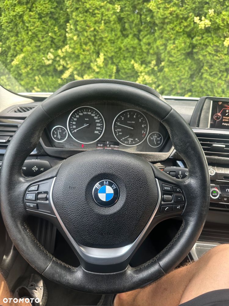 BMW Seria 3 318i - 19
