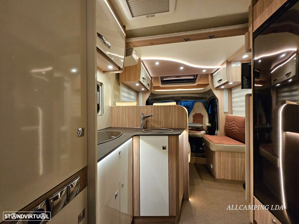 Burstner Delfin CAMA FRANCESA + BASCULANTE - 43