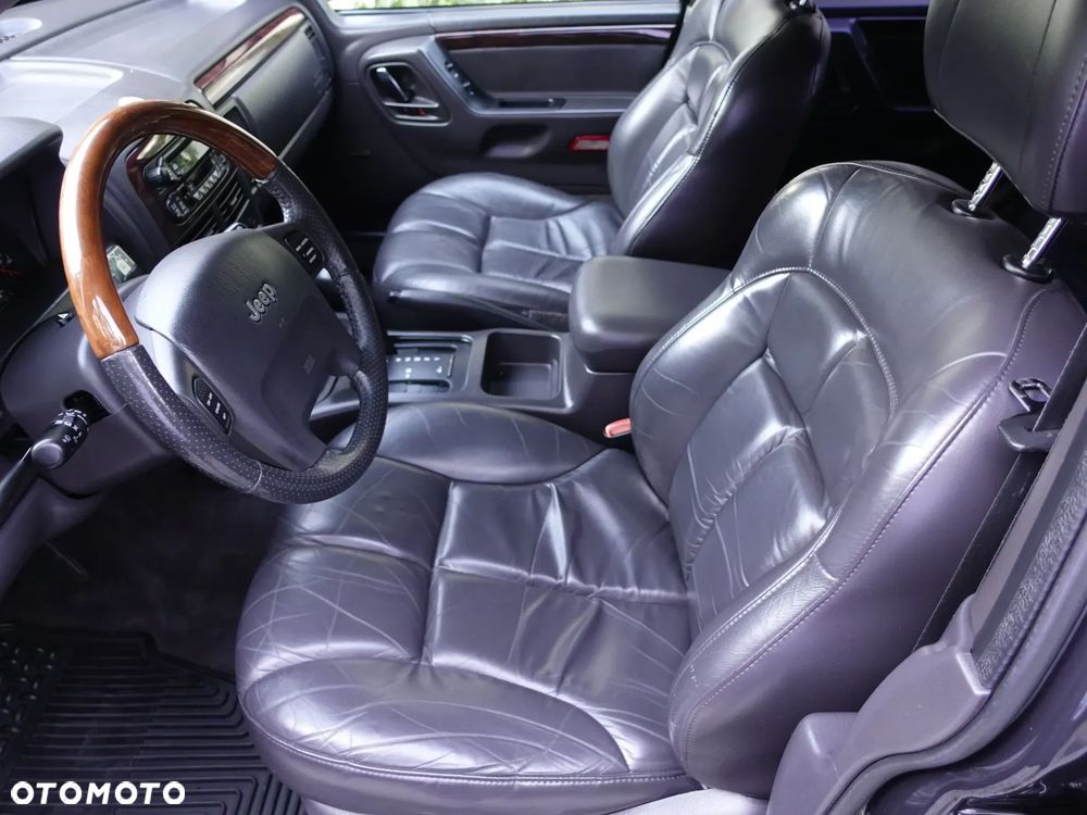 Jeep Grand Cherokee - 18