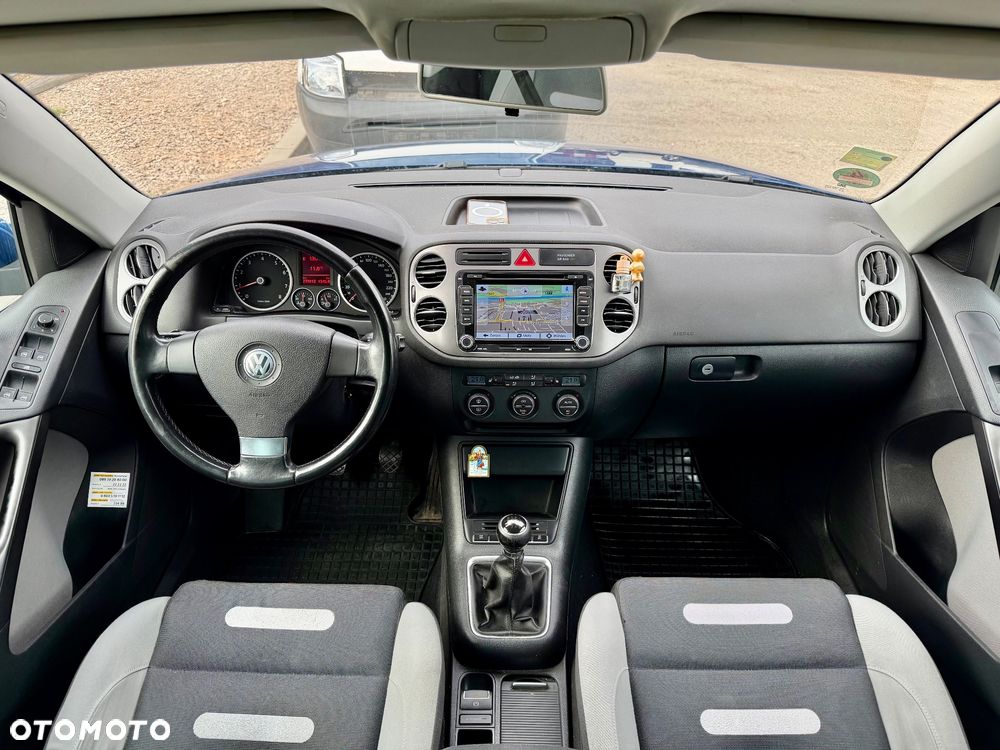 Volkswagen Tiguan 1.4 TSI BlueMotion Technology Lounge Sport & Style - 13