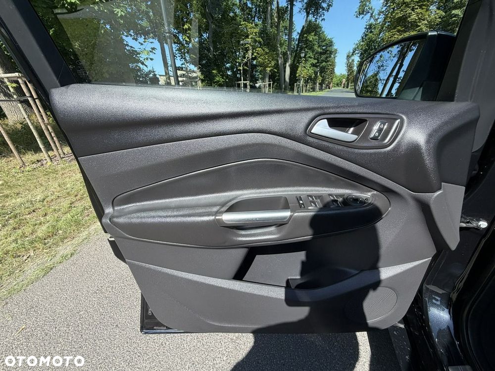 Ford Kuga - 19