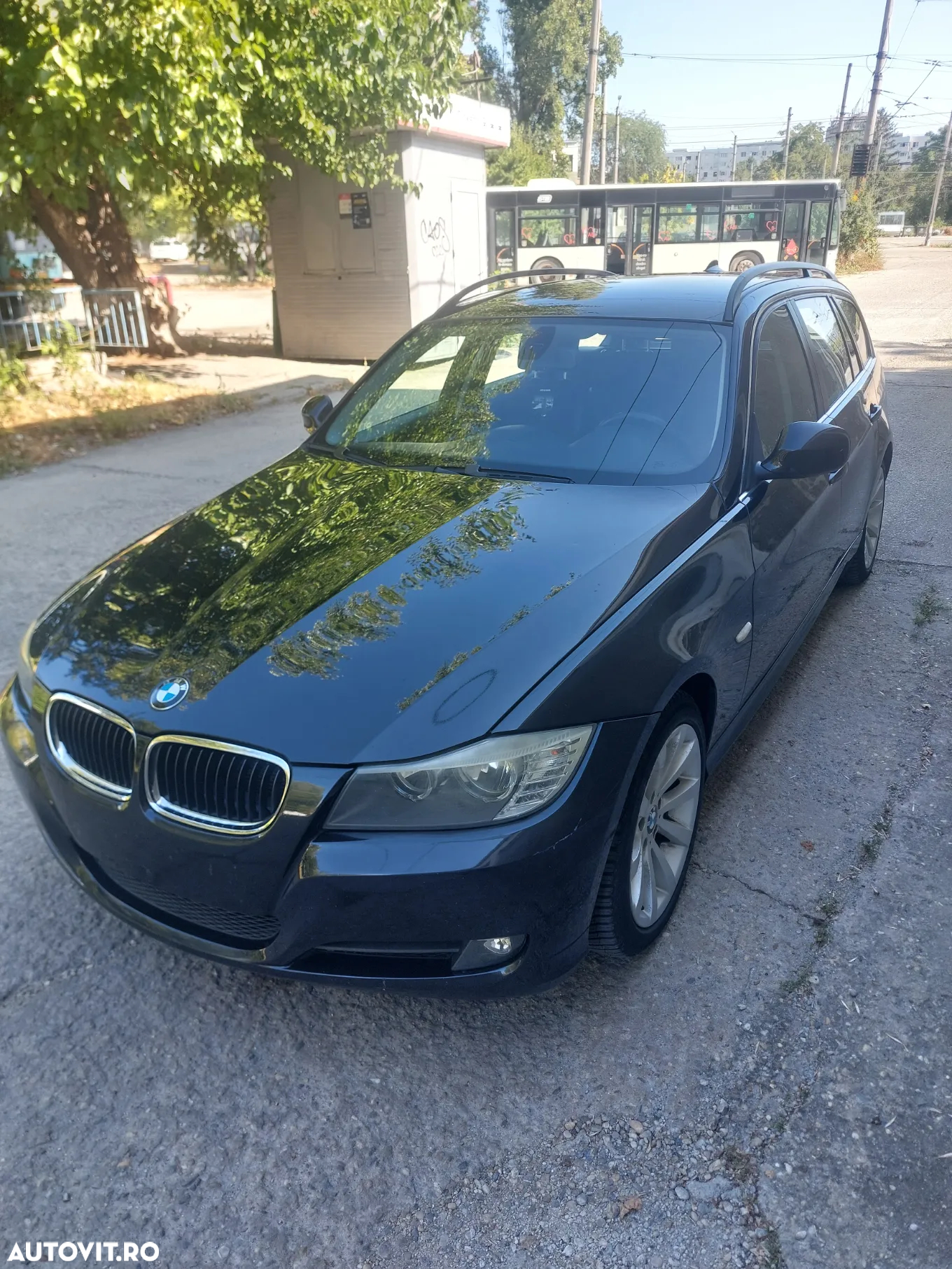 BMW Seria 3 318d DPF Touring Aut. - 17