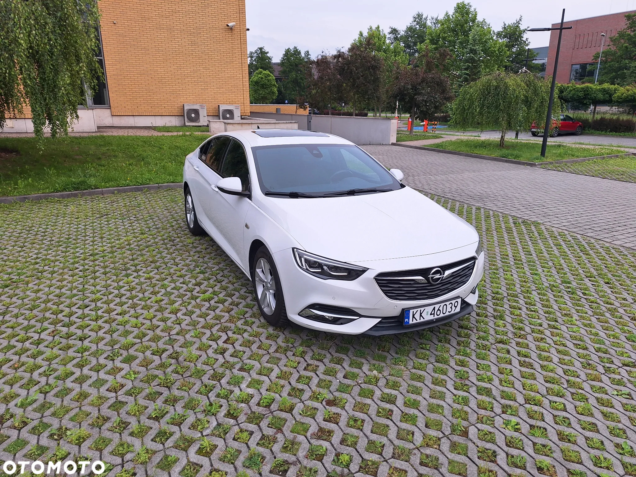 Opel Insignia - 10
