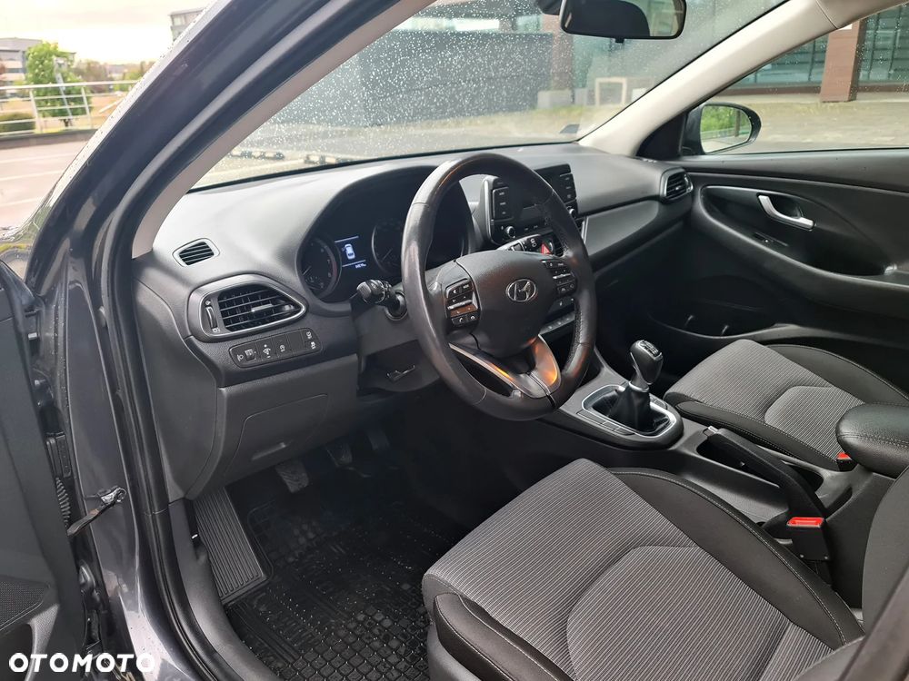 Hyundai i30 1.5 DPI Modern - 10