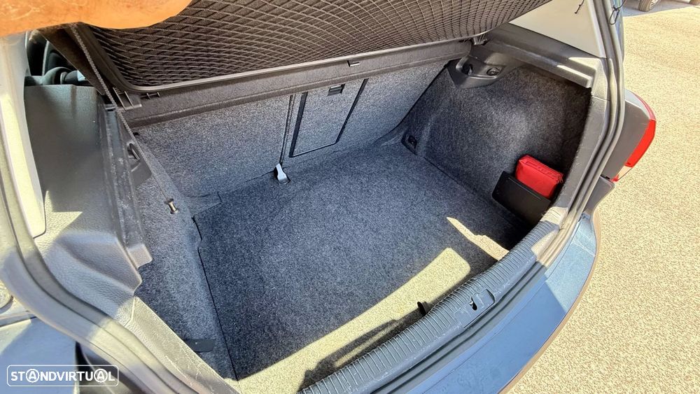 VW Golf 1.6 TDi Confortline - 42