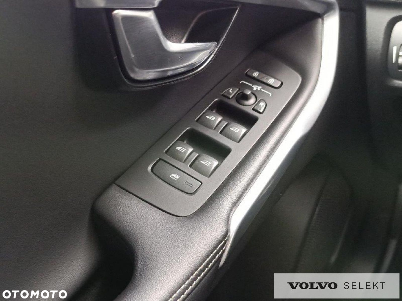 Volvo V40 - 16