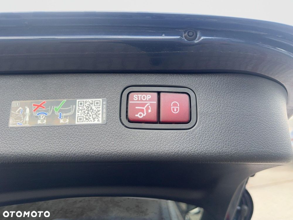 Mercedes-Benz Klasa C 220 d mHEV 4-Matic AMG - 24