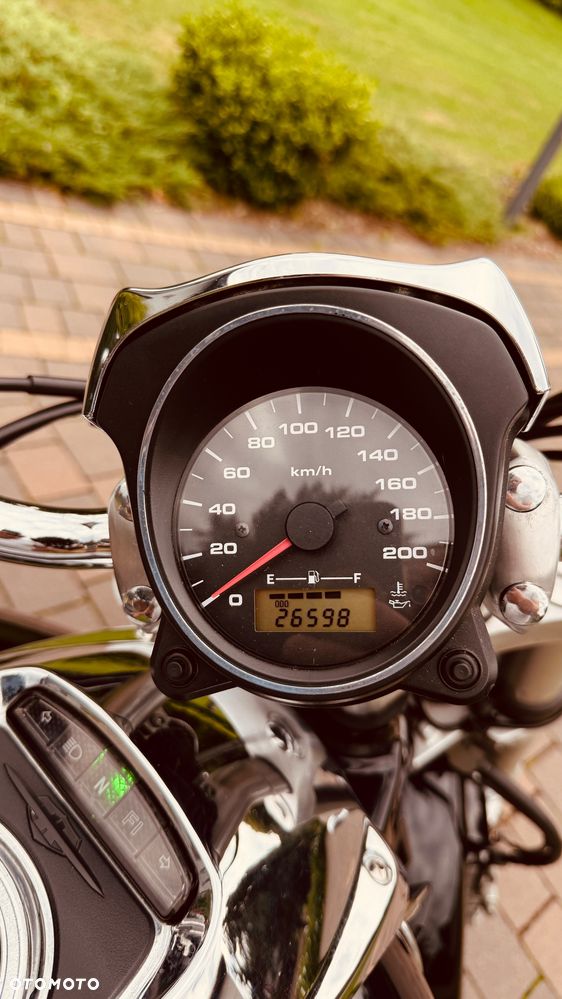 Suzuki VZ - 4