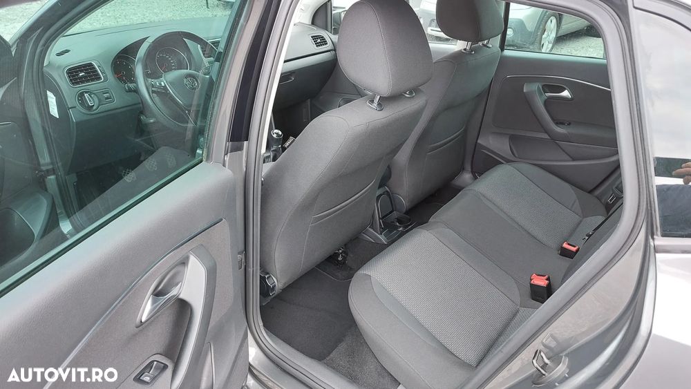 Volkswagen Polo 1.2 TSI Blue Motion Technology Highline - 12