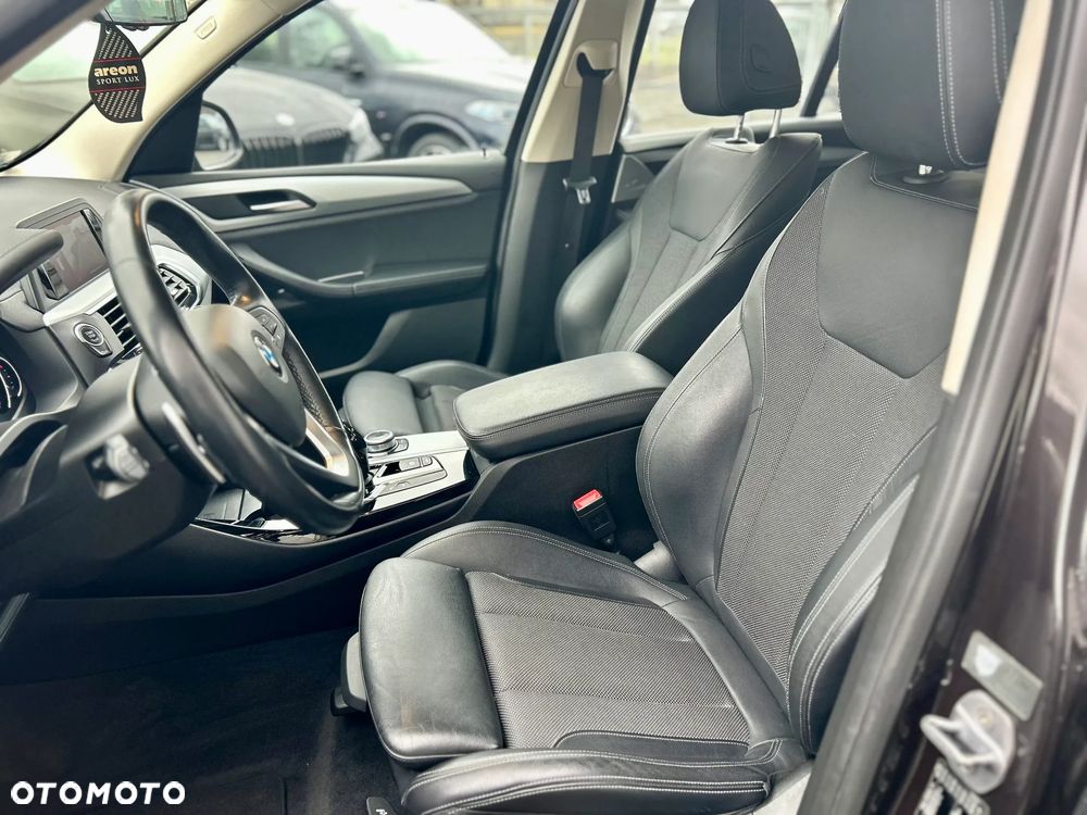 BMW X3 xDrive30i Advantage sport - 12