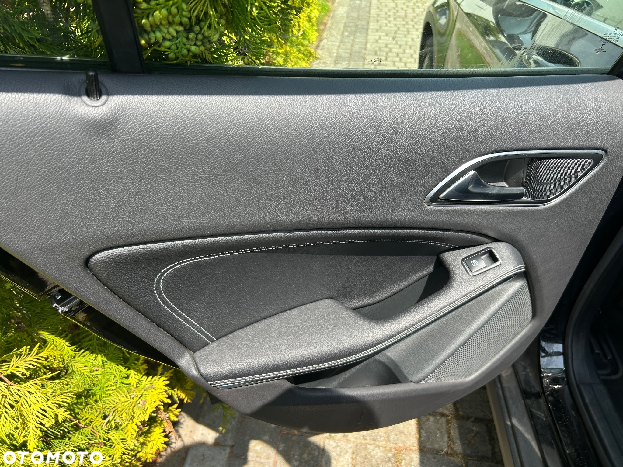 Mercedes-Benz GLA 180 SCORE - 16