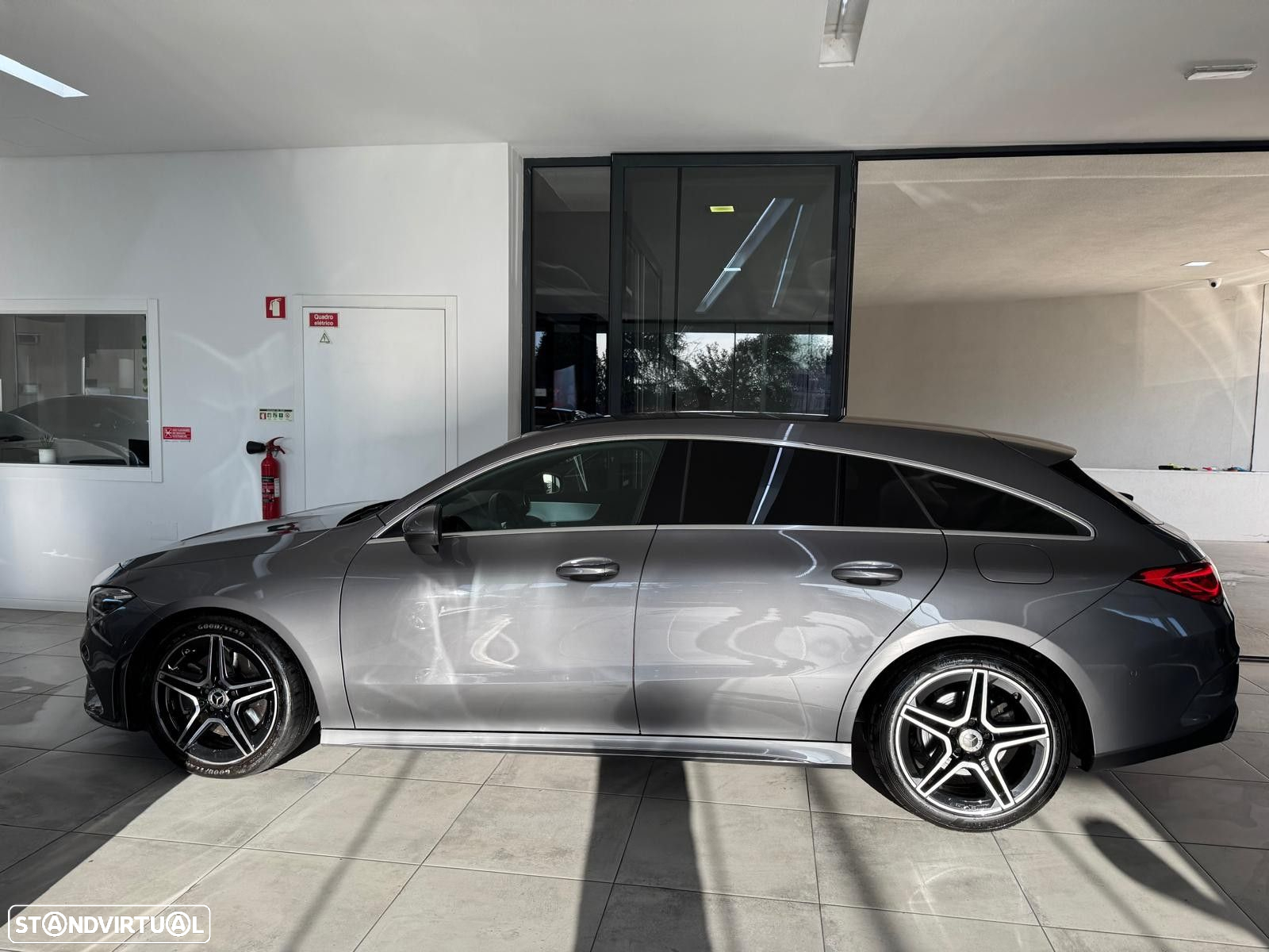 Mercedes-Benz CLA 220 d Shooting Brake AMG Line Aut. - 5
