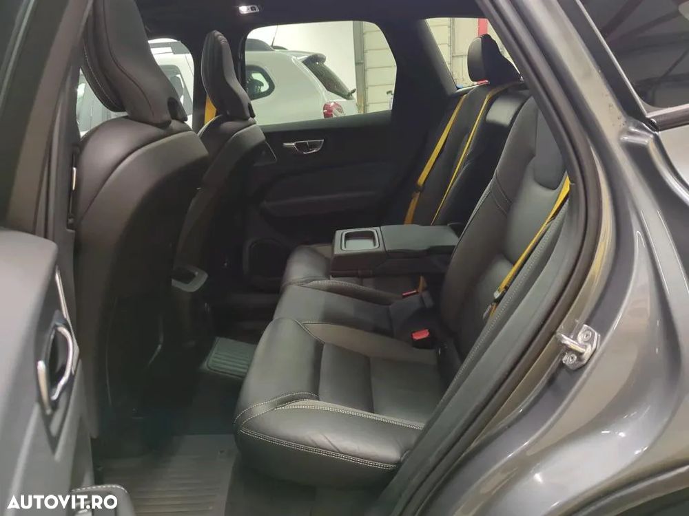 Volvo XC 60 Recharge T8 Twin Engine eAWD Polestar Engineered - 6