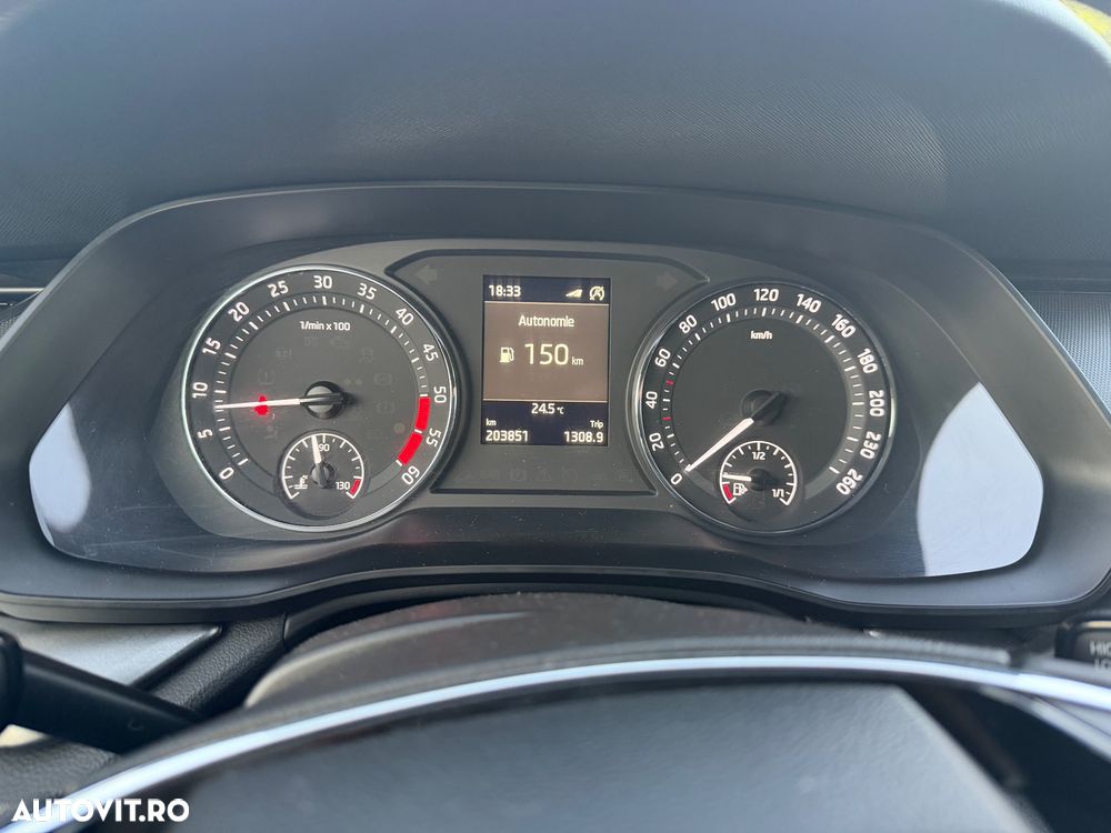 SKODA Octavia 2022 — imagine 14