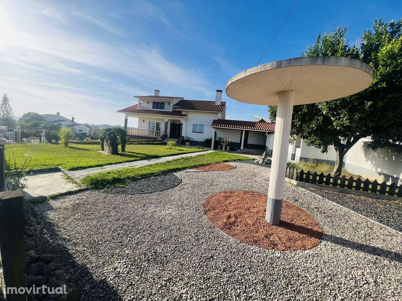 Moradia Unifamiliar T6 - M2974/23 - Grande imagem: 3/51