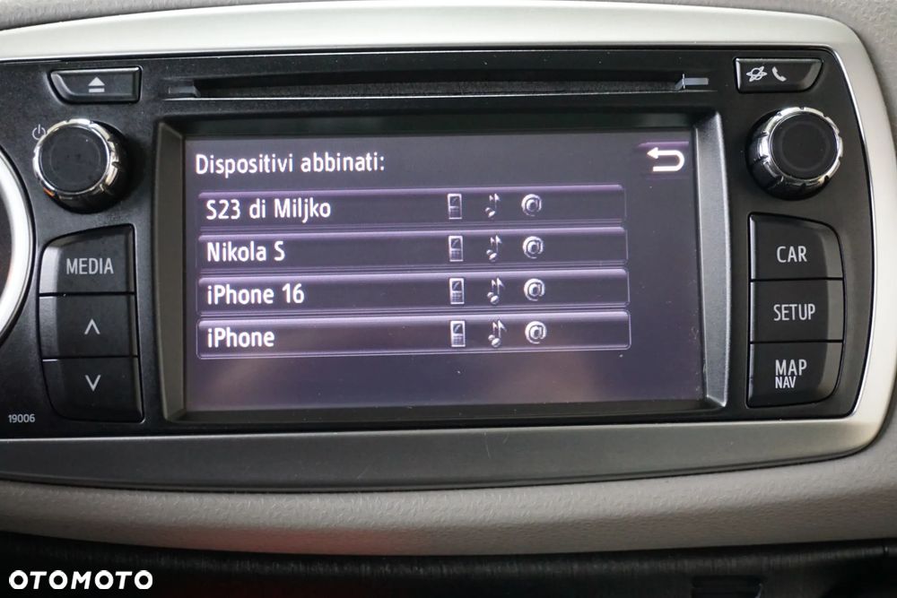 Toyota Yaris 1.0 VVT-i Life - 33