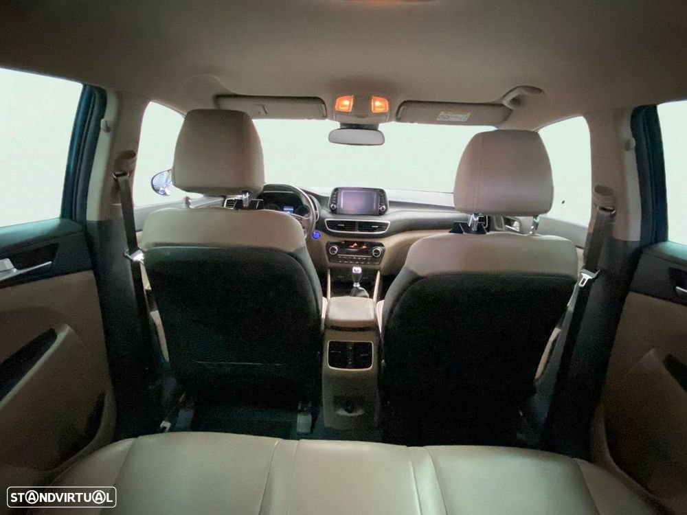 Hyundai Tucson 1.6 CRDi Premium - 22