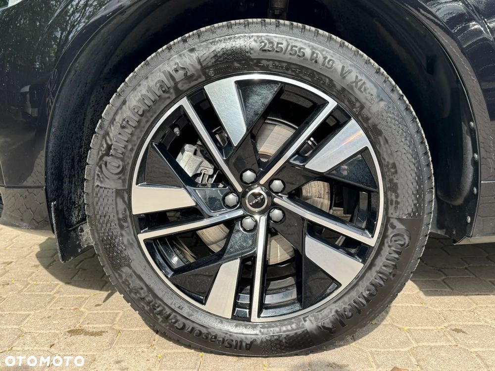 Volvo XC 60 B5 B AWD Plus Dark - 27