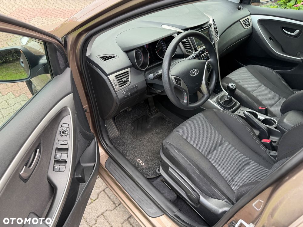 Hyundai i30 blue 1.4 Classic Navigation - 19