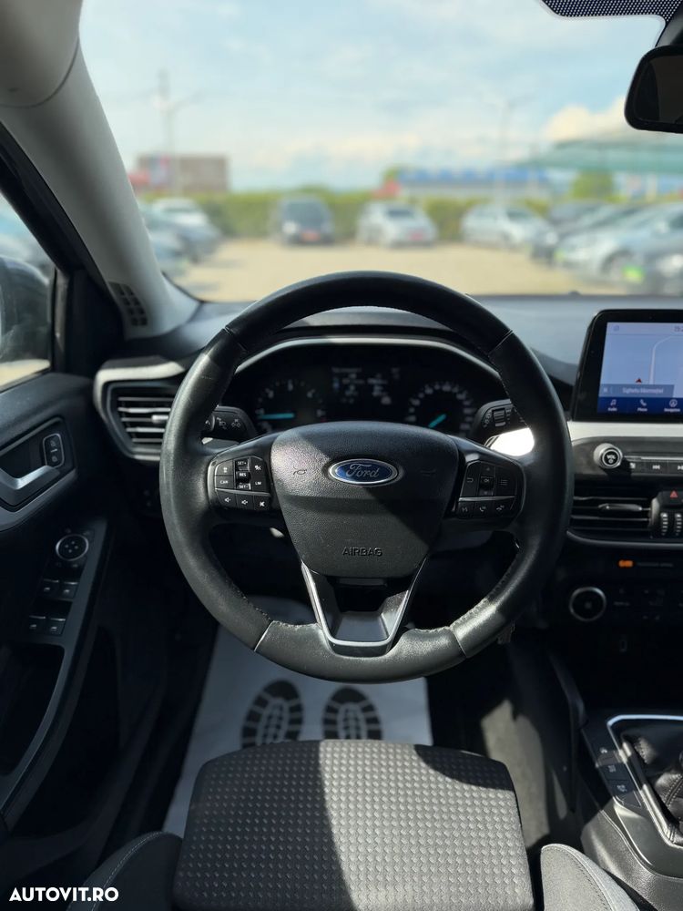 Ford Focus - 16