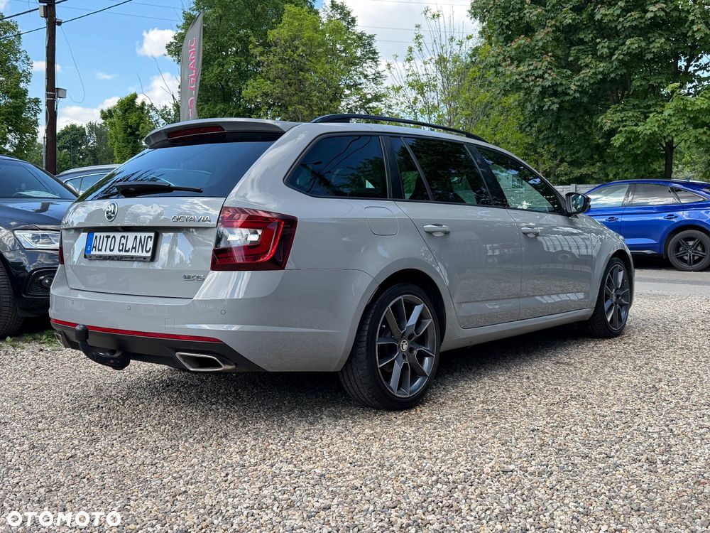 Skoda Octavia 2.0 TDI DSG RS - 3