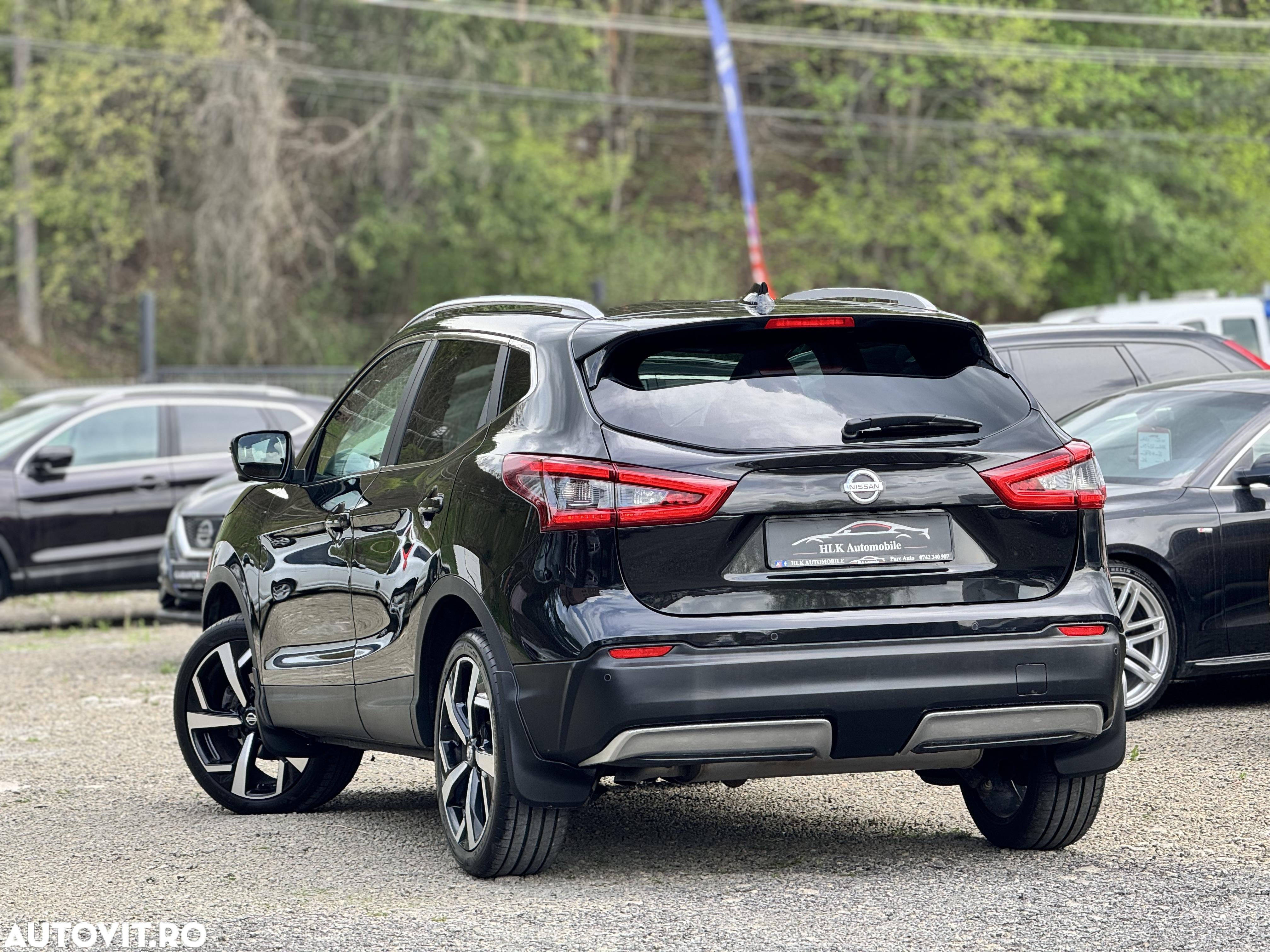 Nissan Qashqai 1.6 DCI Xtronic TEKNA+ - 5