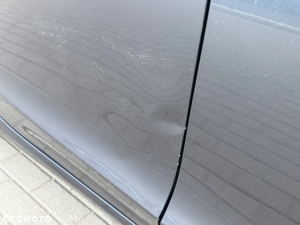 Tesla Model 3 Standard Reichweite Plus Hinterradantrieb - 30