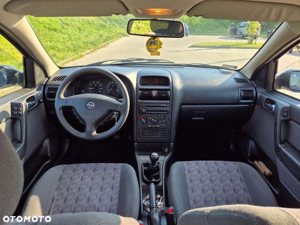 Opel Astra 1.6 Comfort / Cool - 19