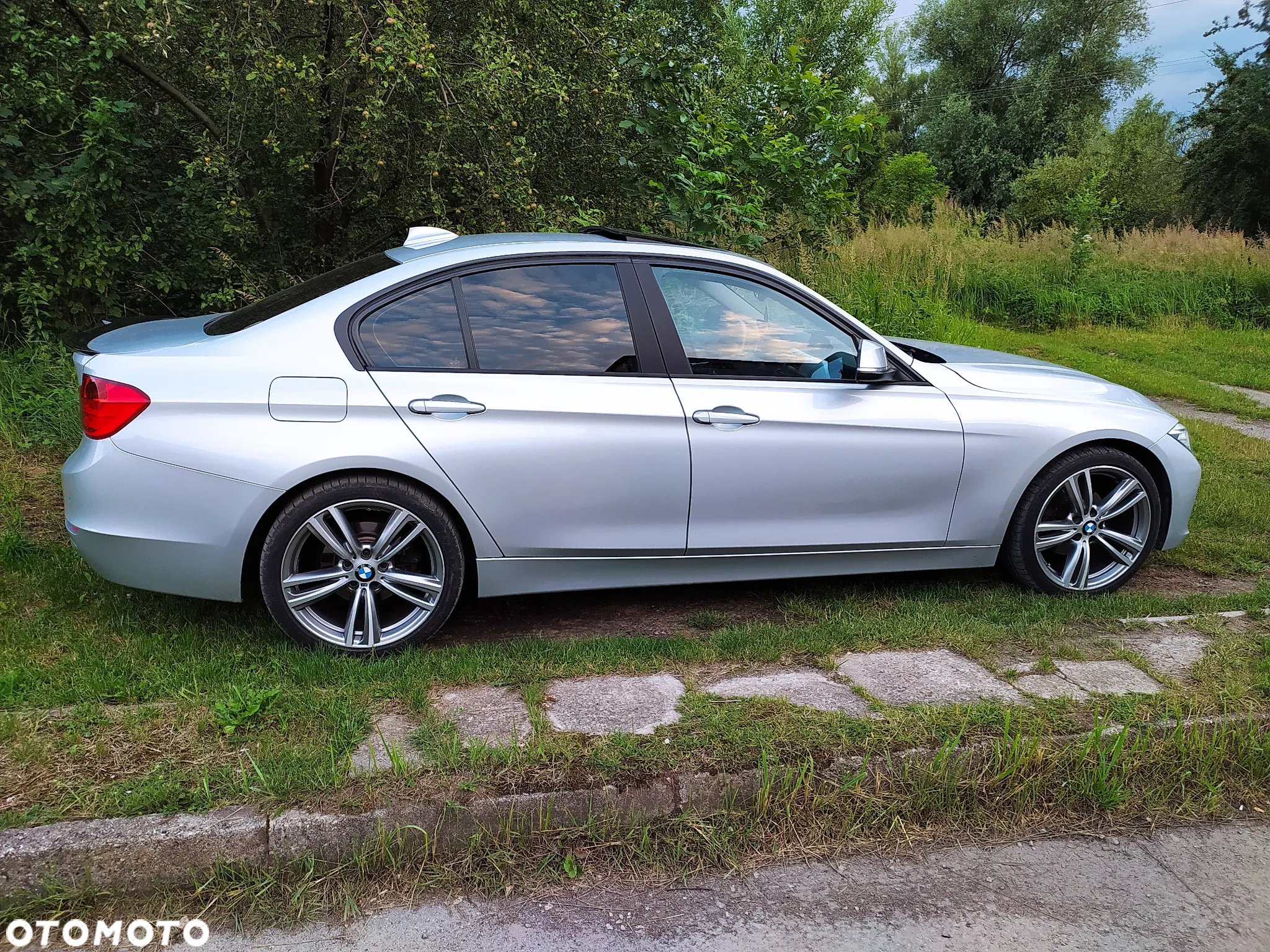 BMW Seria 3 320i - 8
