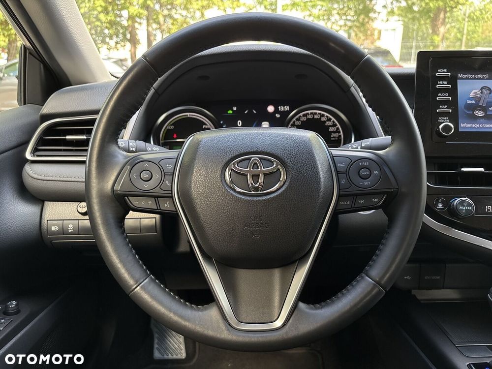 Toyota Camry 2.5 Hybrid Comfort CVT - 22