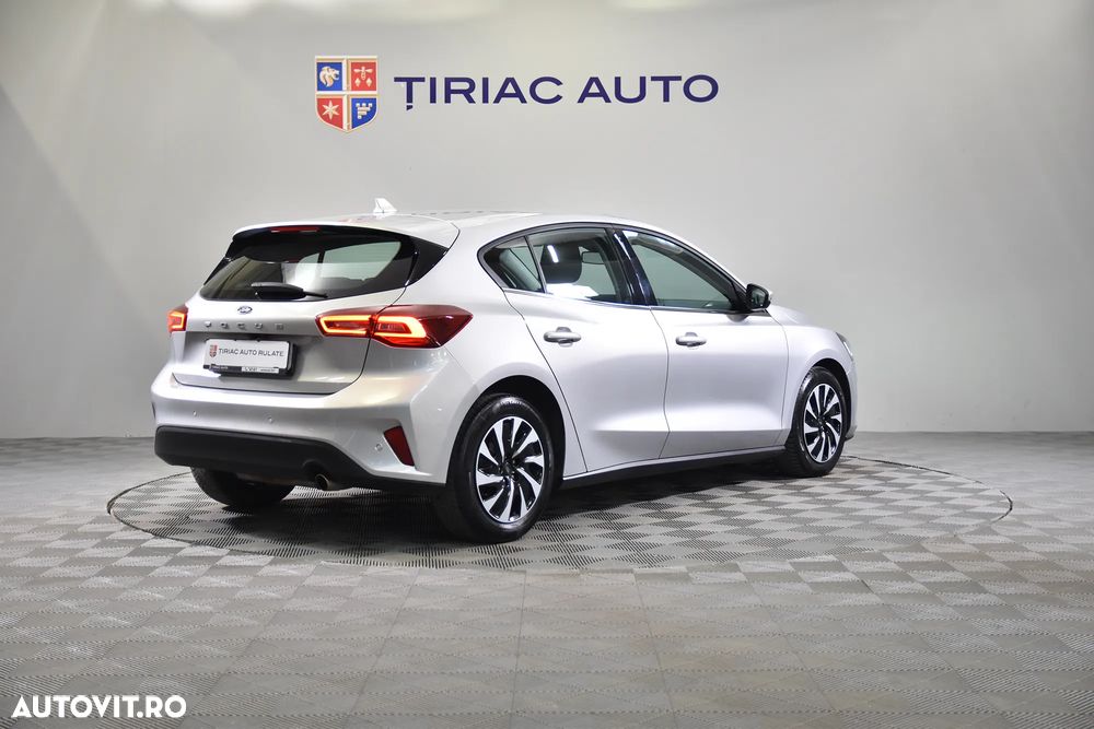 Ford Focus - 6