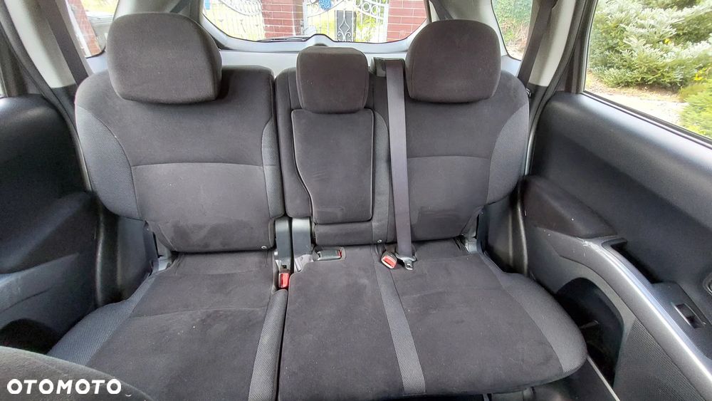 Mitsubishi Outlander 2.0 DID Intense + - 7