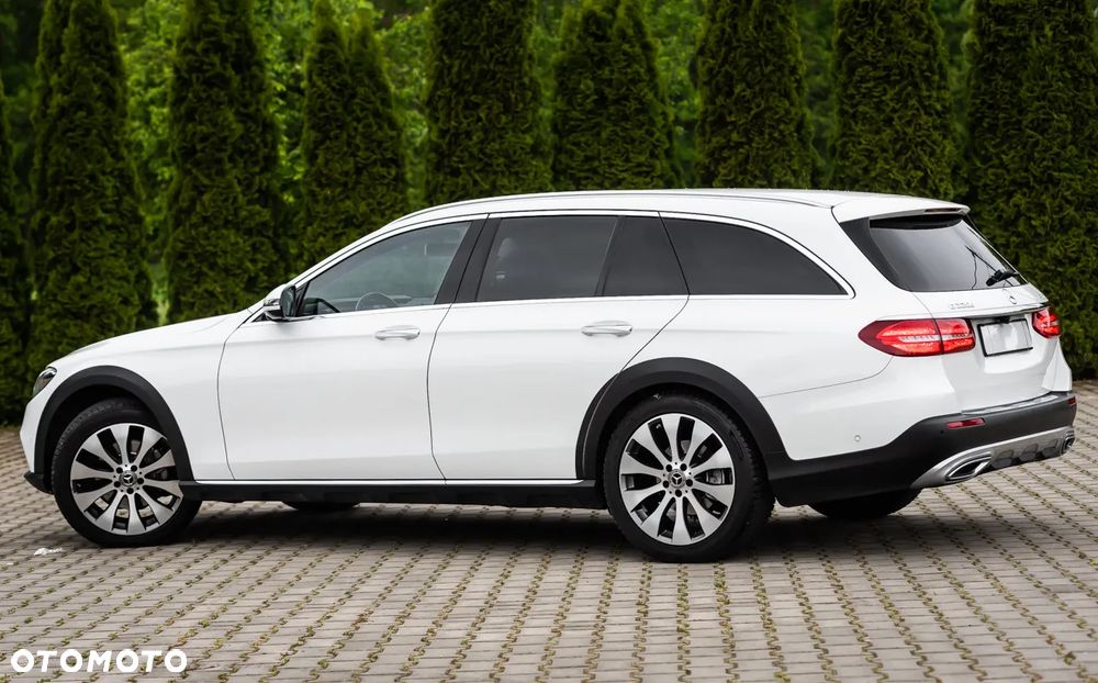 Mercedes-Benz Klasa E 220 d 4Matic All-Terrain 9G-TRONIC Exclusive - 10