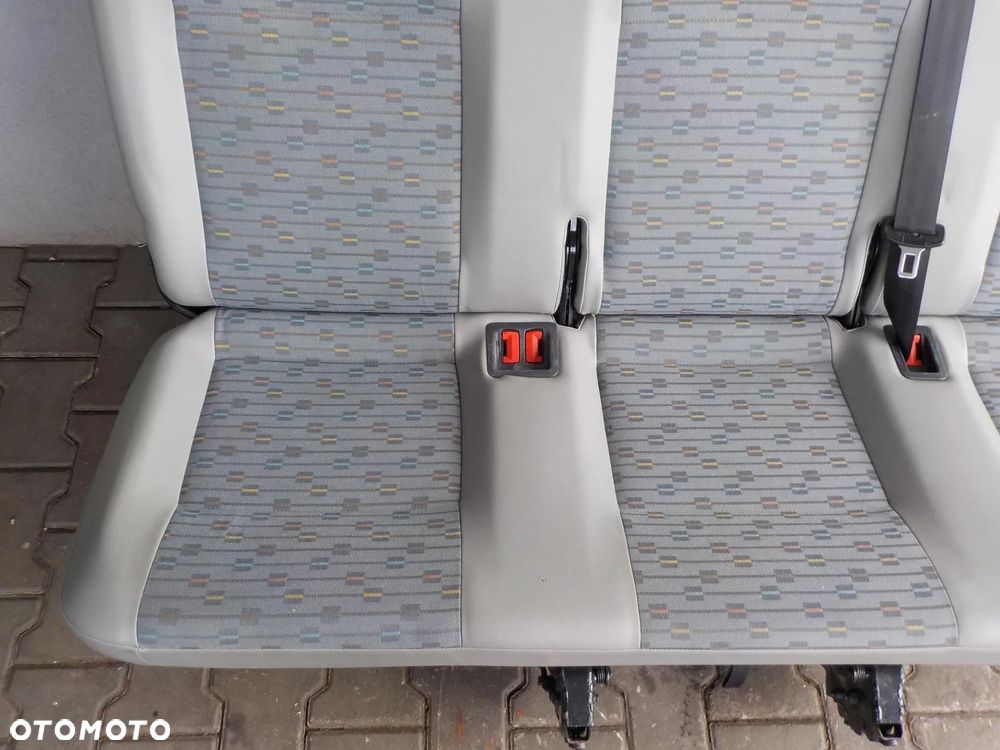 VW T5 T6 FOTEL POTRÓJNY TRÓJKA KANAPA ŁAWKA TYŁ TYLNA PALACE - 7