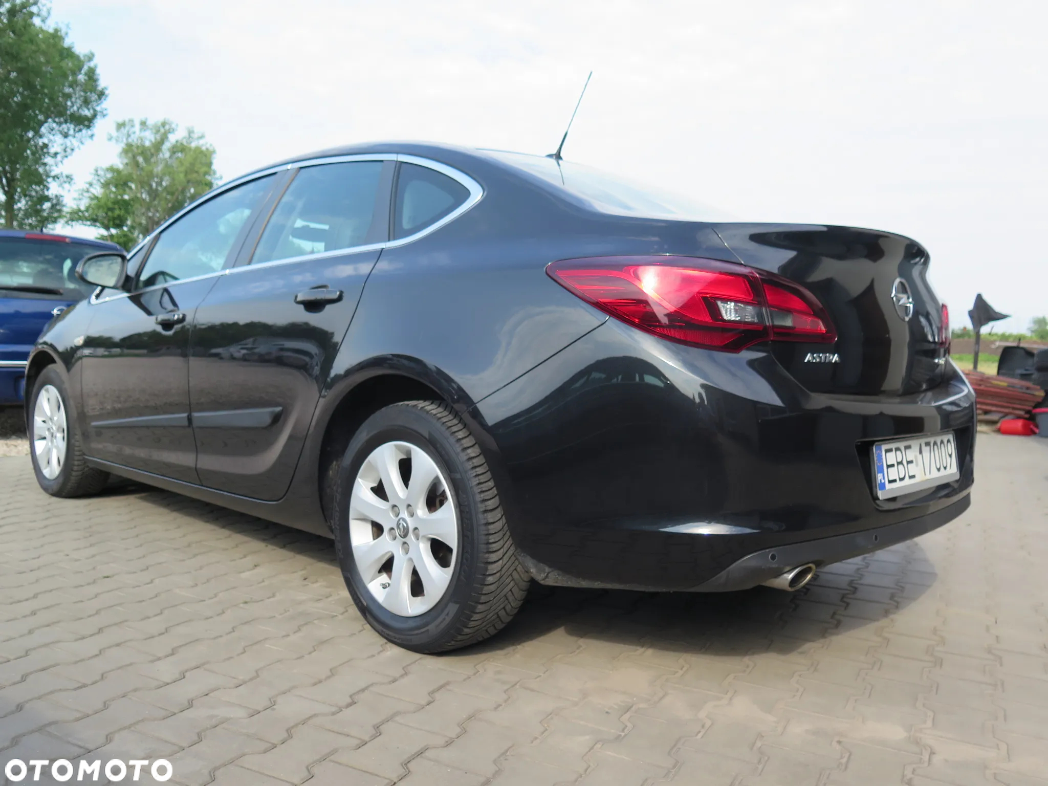 Opel Astra IV 1.4 T Energy EU6 - 3