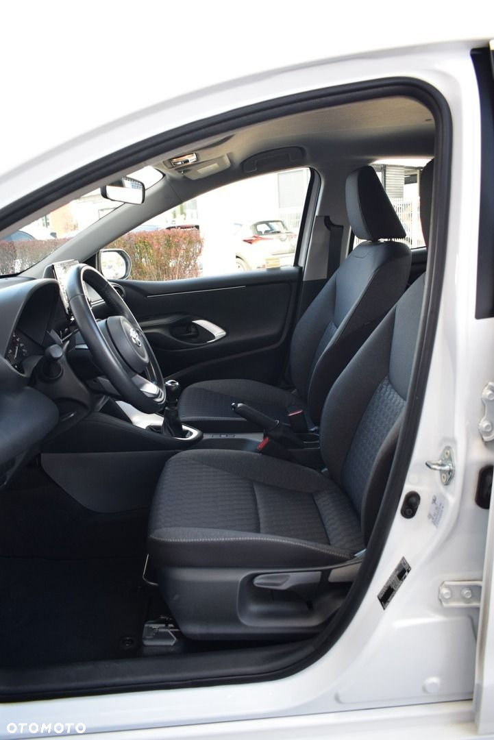 Toyota Yaris - 13