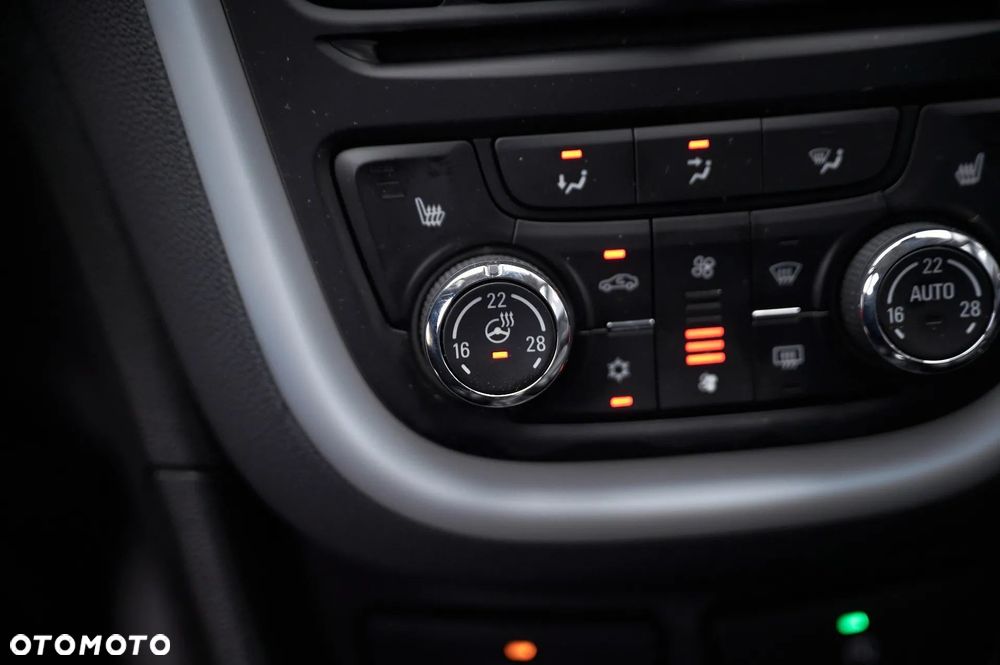 Opel Mokka 1.6 CDTI Cosmo S&S - 36