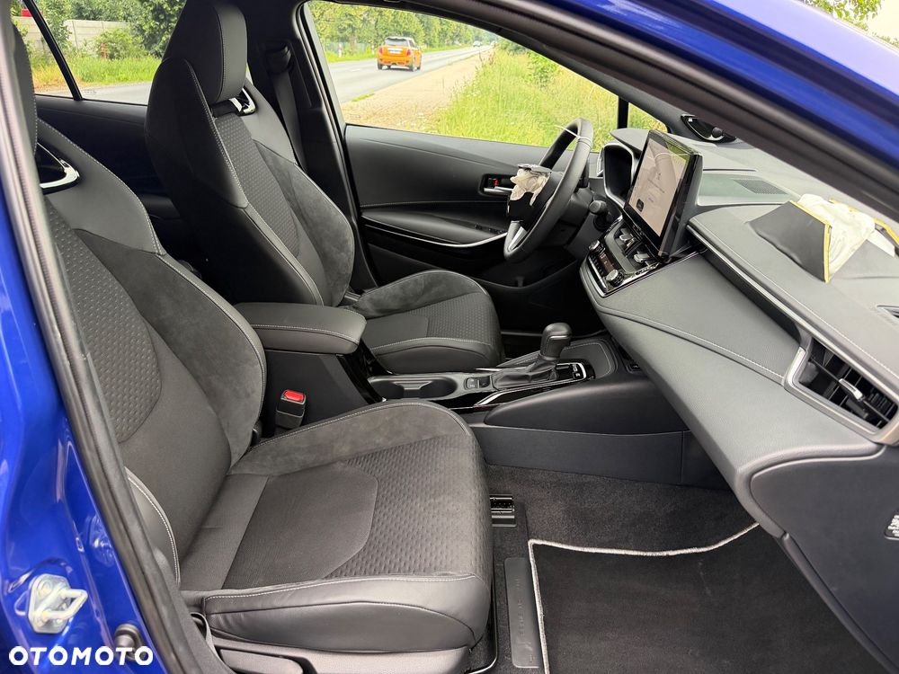 Toyota Corolla 1.8 Business Edition - 15