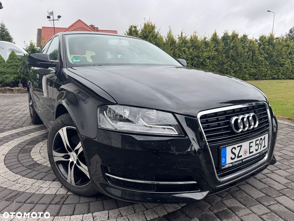 Audi A3 Sportback 2.0 TDI DPF Attraction - 1