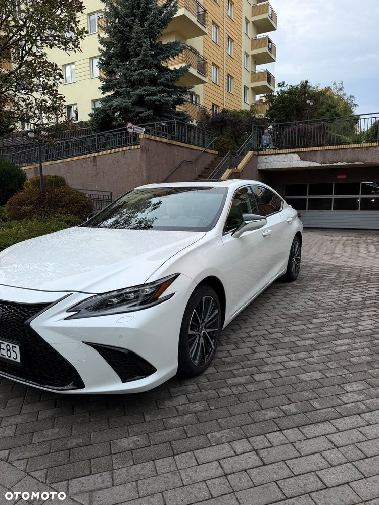 Lexus ES - 2