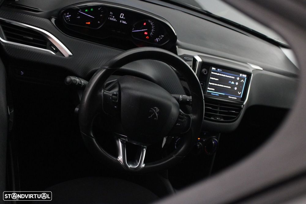 Peugeot 208 1.6 BlueHDi Style - 24